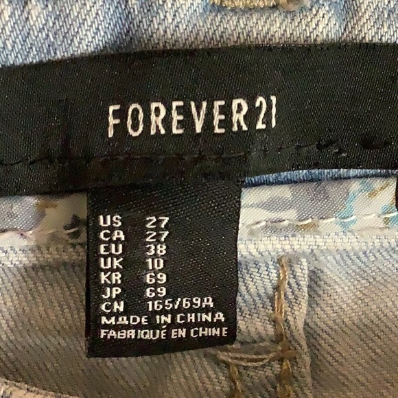 Forever 21 Size 27 Light Blue Distressed Denim Jeans. Preloved. - Picture 2 of 5